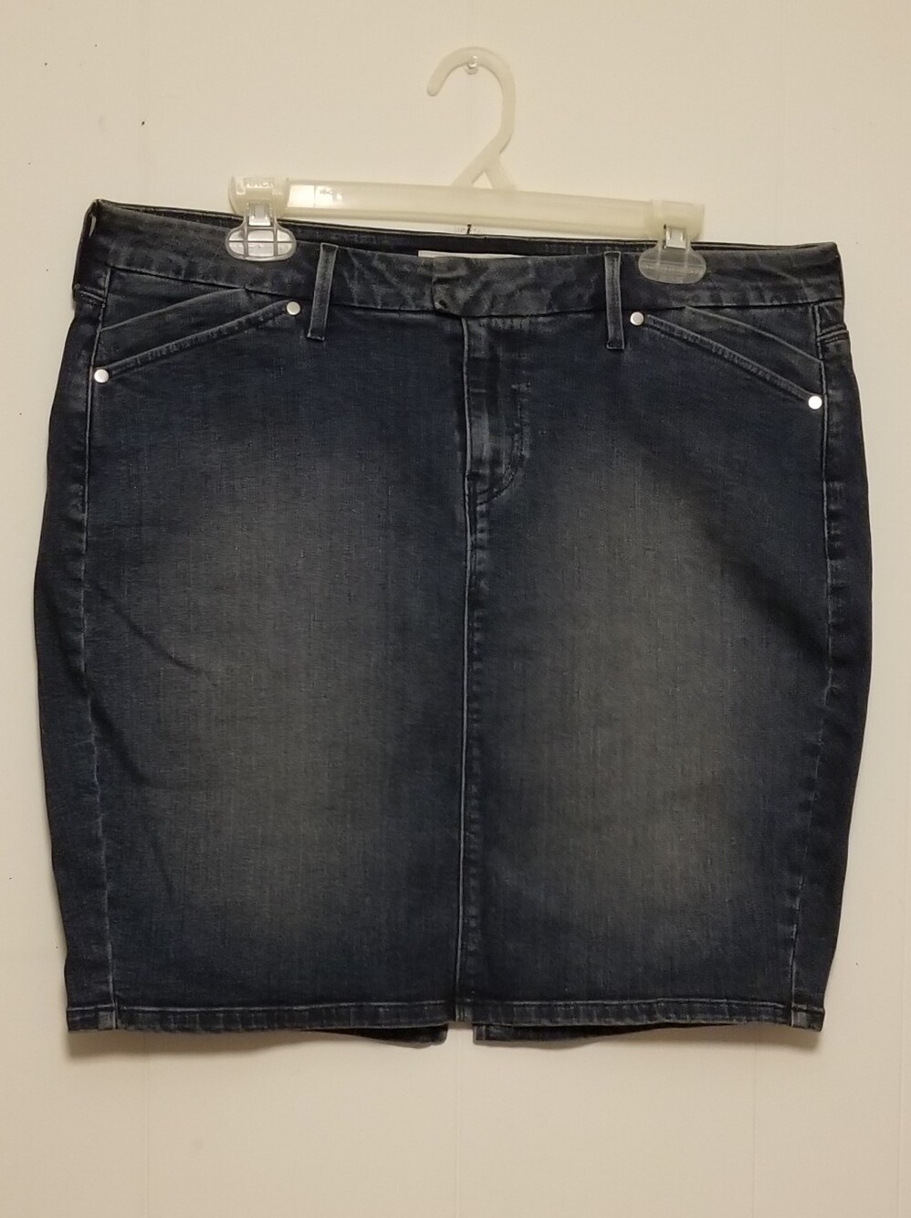 Levi's Dark Wash Denim Pencil Skirt - Classic Women’s Style